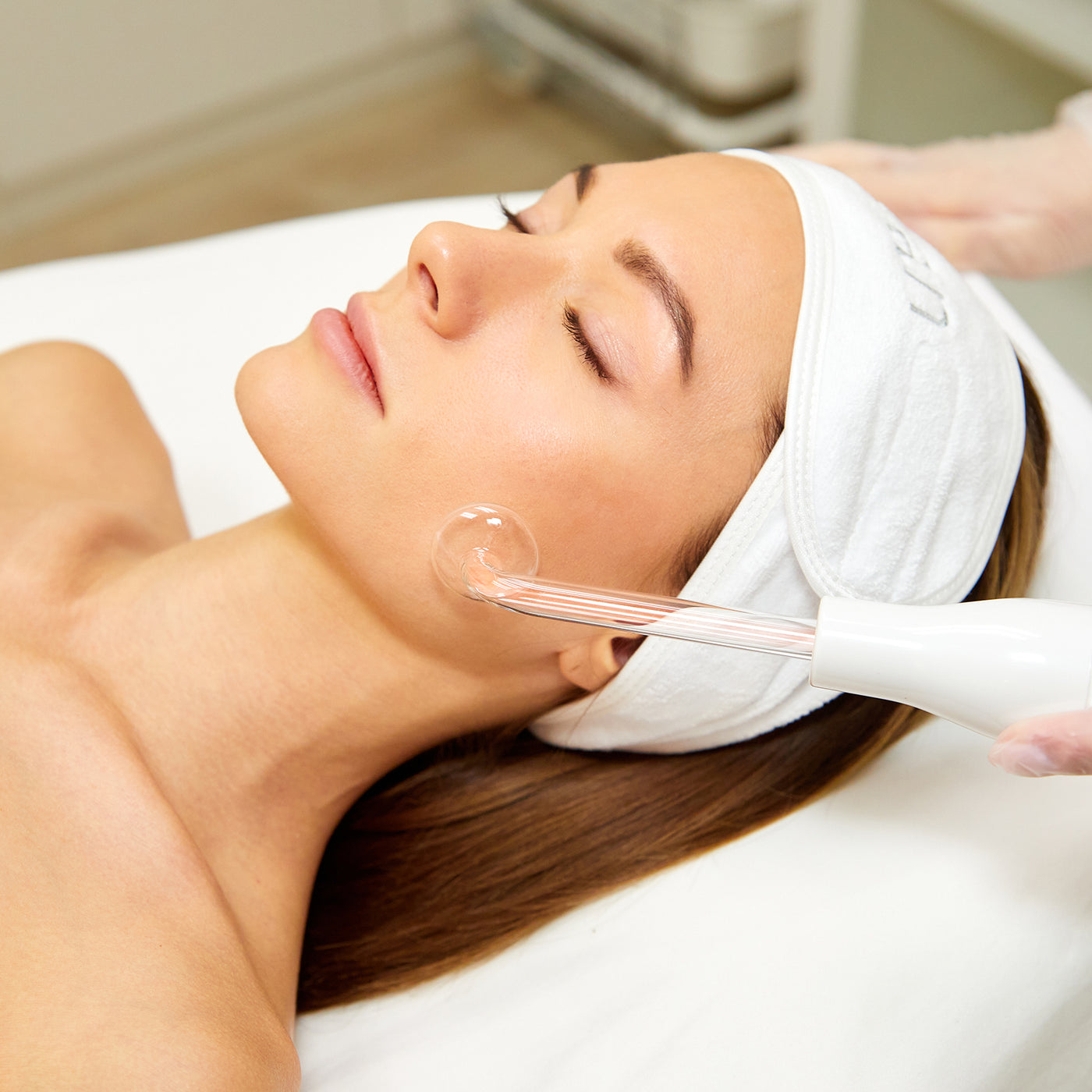 Portable High Frequency Machine – Saian Skin Care High frequency therapy machine